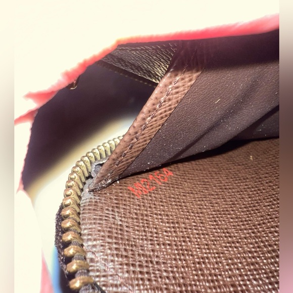 LOUIS VUITTON DAMIER EBENE ZIPPY WALLET - Picture 8 of 9